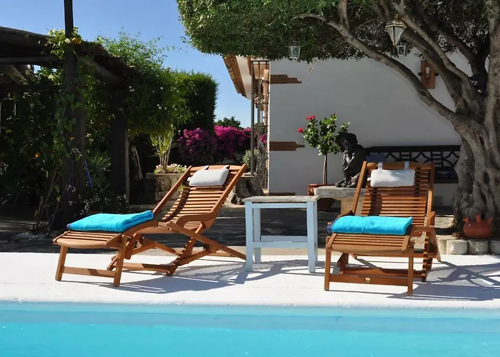 Casa Silca (adults Only) בית הארחה